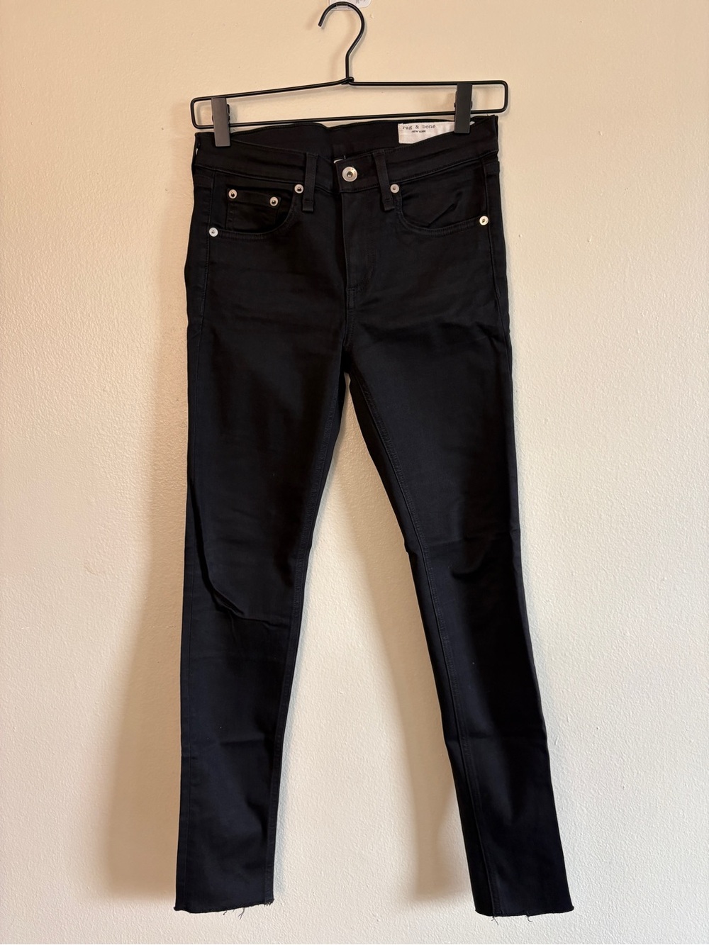 rag & bone black ankle skinny jeans - women’s size 26